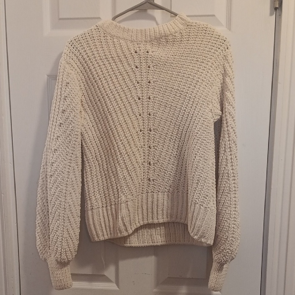 H&M Off White/White Sweater